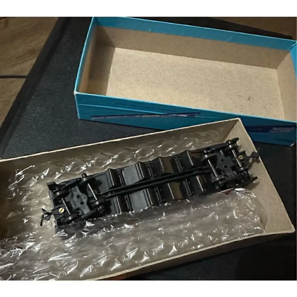 Vintage HO Athearn Bachman Coal Hopper CP Rail Train Car With Box